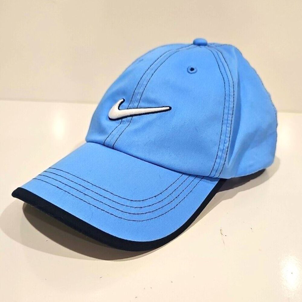 Nike Golf Hat 56323 Cap Strap Back Blue And Black Sports Athletic Outdoors